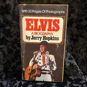 ELVIS: A Biography paperback by Jerry Hopkins